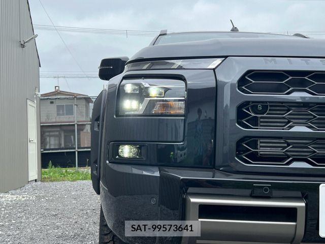 Mitsubishi TRITON 2025-10 8439002-16