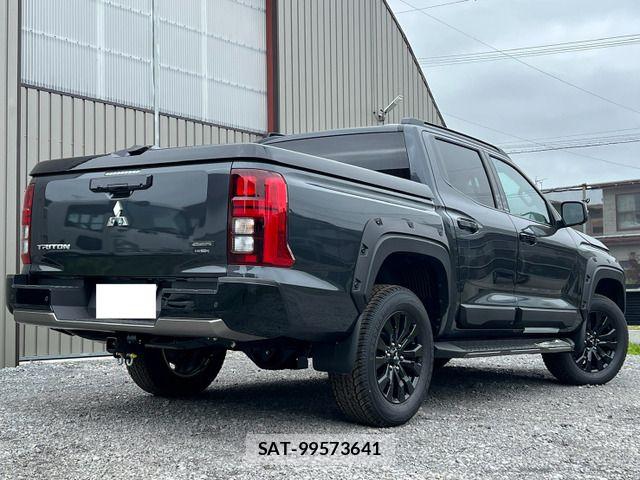 Mitsubishi TRITON 2025-10 8439002-2