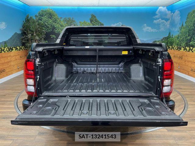 Mitsubishi TRITON 2024-09 8458668-12