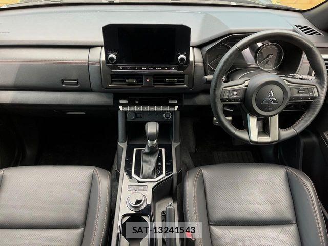 Mitsubishi TRITON 2024-09 8458668-1