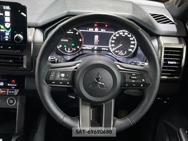 Mitsubishi TRITON 2024-08 8527910-10