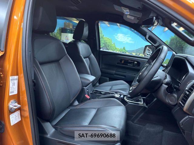 Mitsubishi TRITON 2024-08 8527910-7