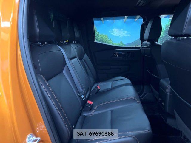 Mitsubishi TRITON 2024-08 8527910-8