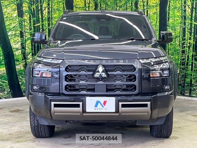 Mitsubishi TRITON 2024-10 8527911-13