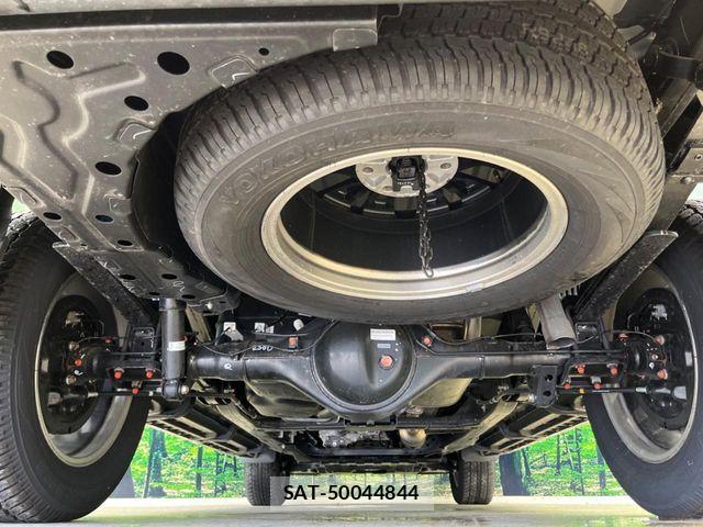 Mitsubishi TRITON 2024-10 8527911-18