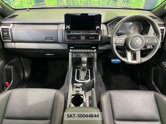 Mitsubishi TRITON 2024-10 8527911-1