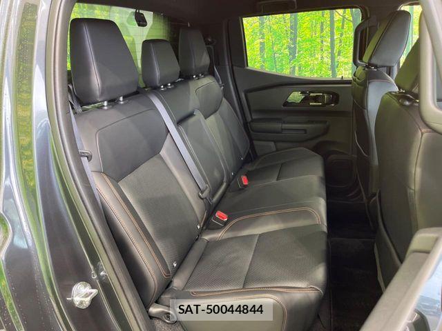 Mitsubishi TRITON 2024-10 8527911-8