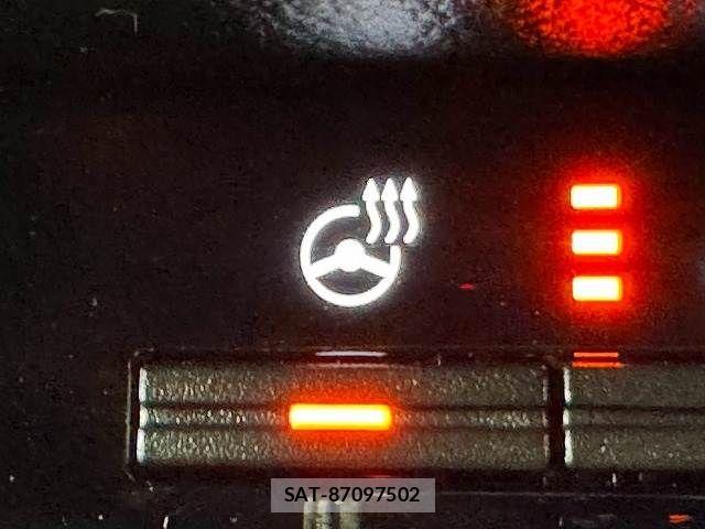 Mitsubishi TRITON 2024-08 8629453-9