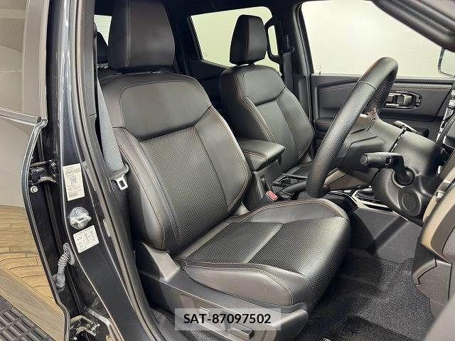 Mitsubishi TRITON 2024-08 8629453-4