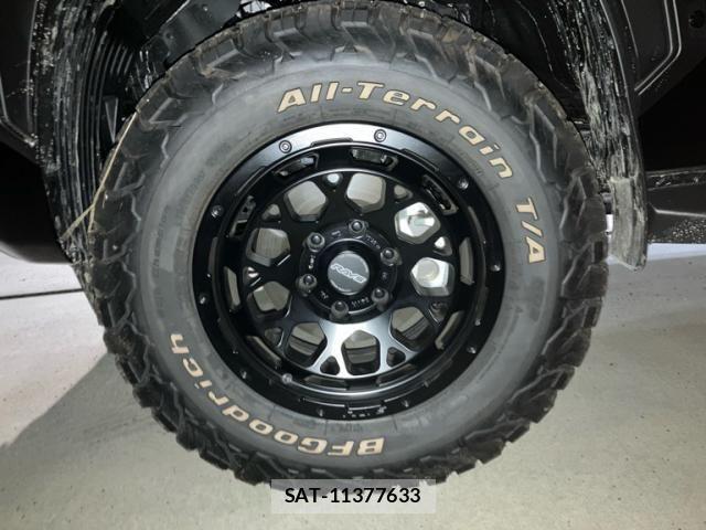 Mitsubishi TRITON 2024-10 8746469-9