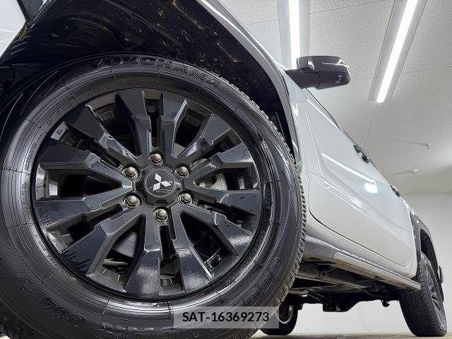 Mitsubishi TRITON 2024-08 8797784-18