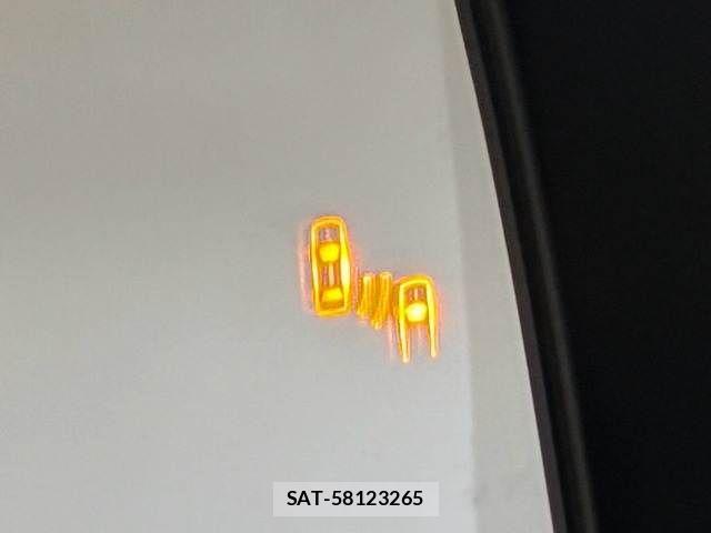 Mitsubishi TRITON 2024-03 8797785-4