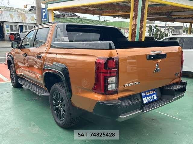 Mitsubishi TRITON 2025-09 8797786-3