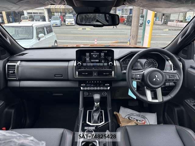 Mitsubishi TRITON 2025-09 8797786-6