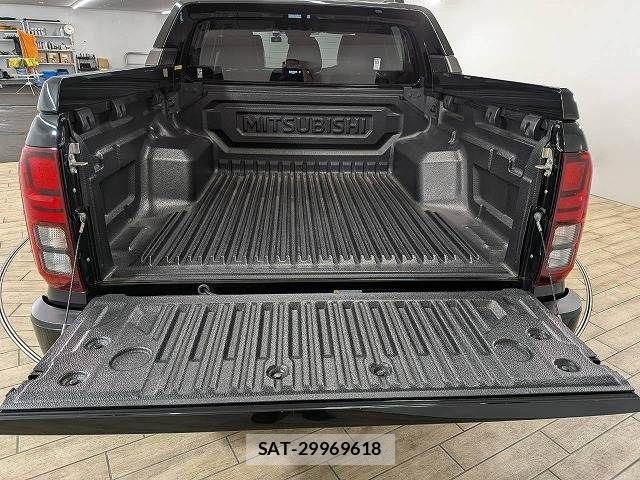 Mitsubishi TRITON 2024-11 8797788-12