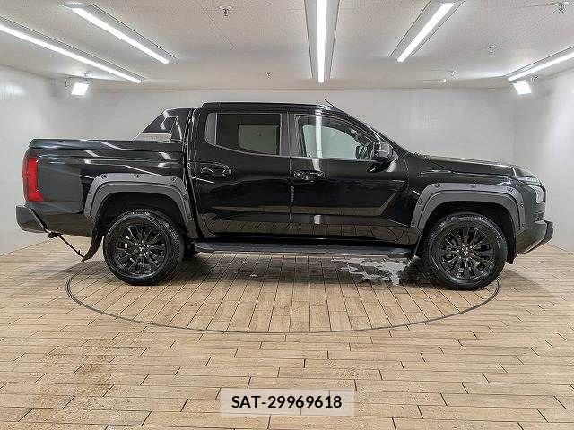 Mitsubishi TRITON 2024-11 8797788-17