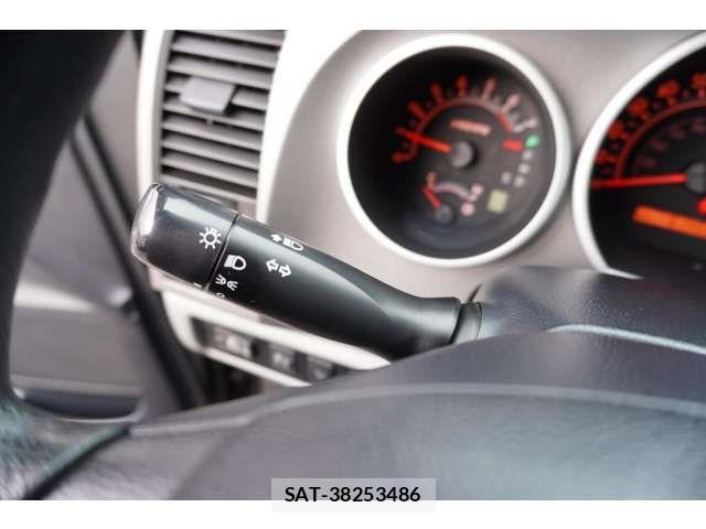 Toyota TUNDRA 2012-03 989967-16