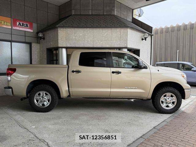Toyota TUNDRA 2011-12 6021697-1