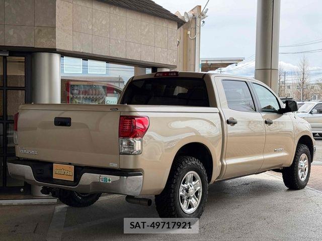 Toyota TUNDRA 2011-12 6817708-2