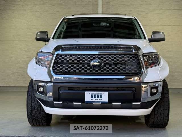 Toyota TUNDRA 2019-08 4603637-1