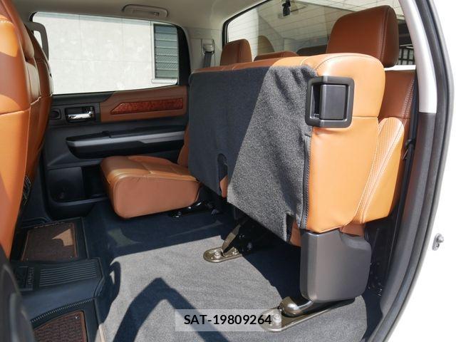 Toyota TUNDRA 2020-08 5881430-17