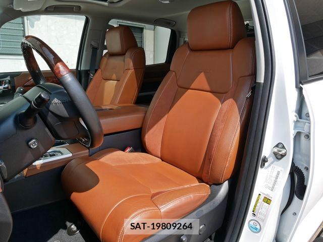 Toyota TUNDRA 2020-08 5881430-1