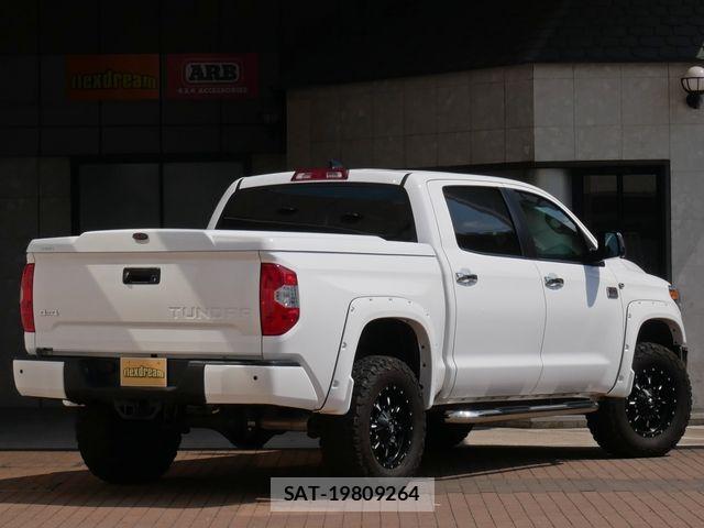 Toyota TUNDRA 2020-08 5881430-2