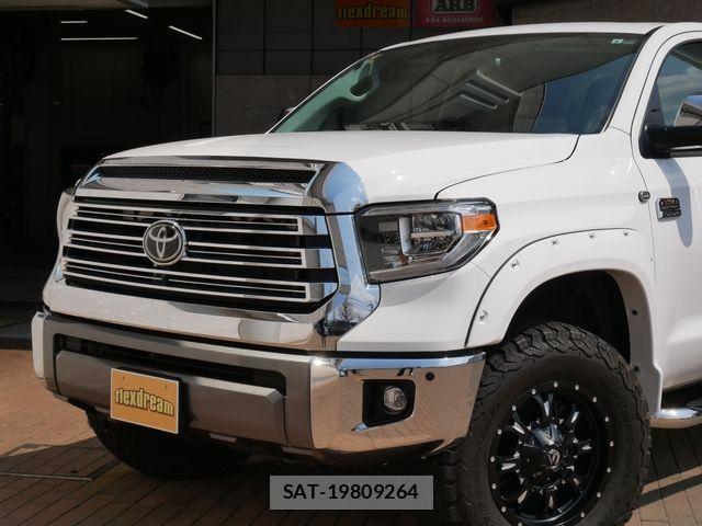 Toyota TUNDRA 2020-08 5881430-6