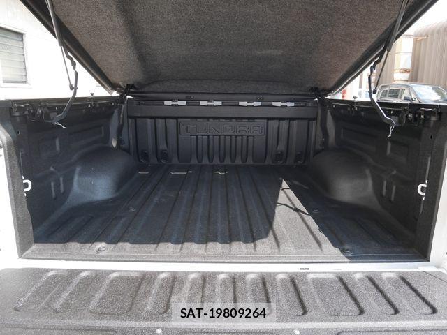 Toyota TUNDRA 2020-08 5881430-8