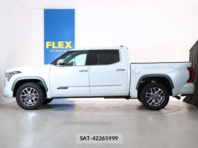 Toyota TUNDRA 2025-01 7330788-9