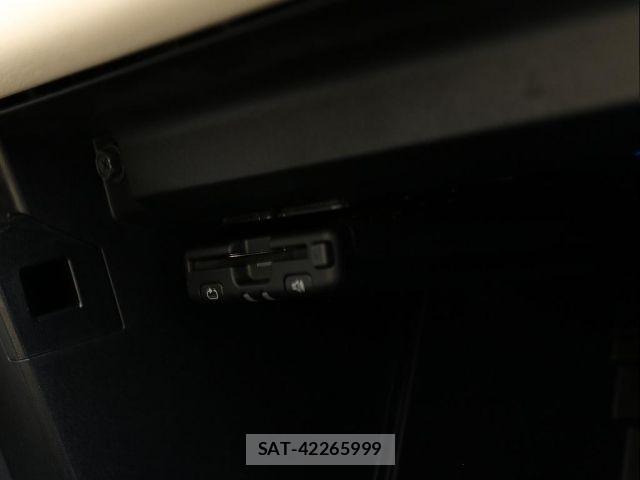 Toyota TUNDRA 2025-01 7330788-19
