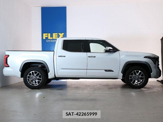 Toyota TUNDRA 2025-01 7330788-4