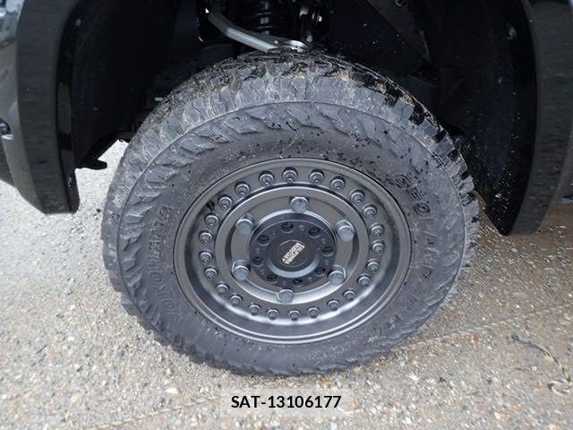 Toyota TUNDRA 2025-10 7981391-10