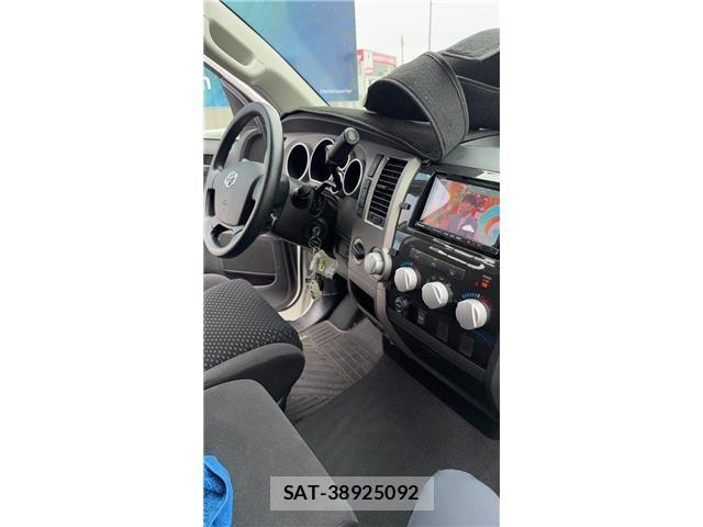 Toyota TUNDRA 2013-06 8038878-9