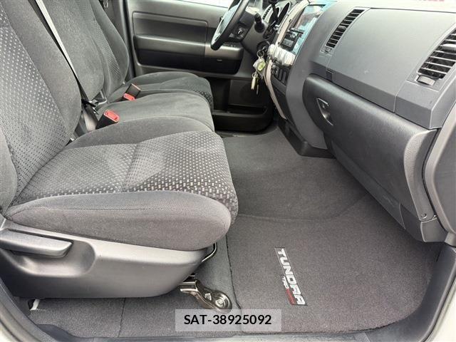 Toyota TUNDRA 2013-06 8038878-10