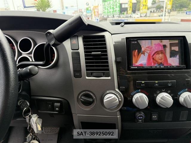 Toyota TUNDRA 2013-06 8038878-14