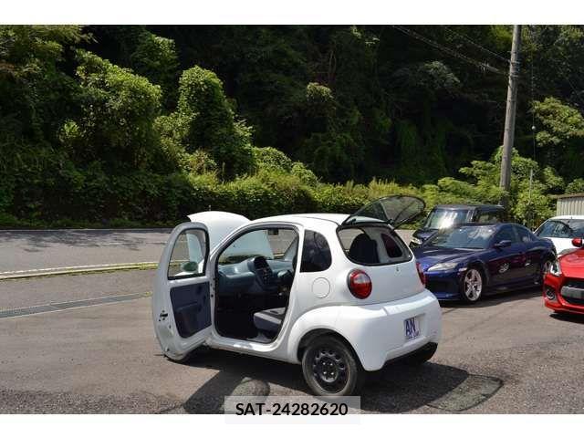 Suzuki TWIN 2003-05 1298587-15