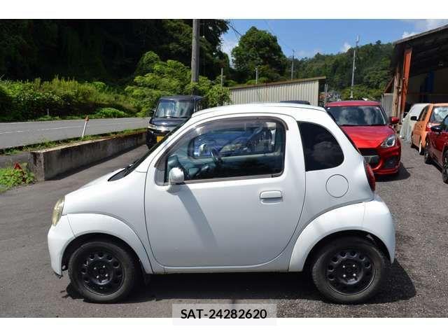 Suzuki TWIN 2003-05 1298587-4