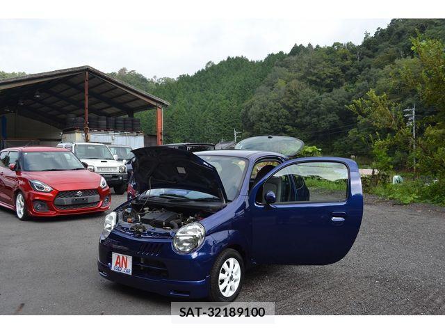Suzuki TWIN 2004-08 1298588-19