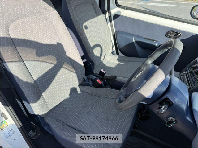 Suzuki TWIN 2003-06 7620946-16