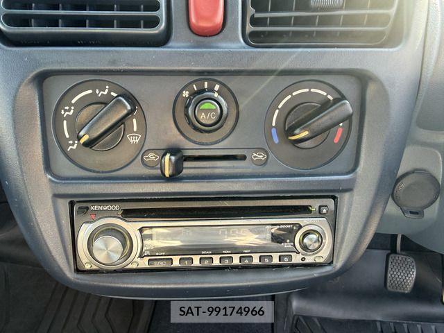 Suzuki TWIN 2003-06 7620946-19