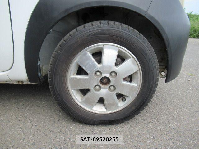 Suzuki TWIN 2003-05 7964198-16