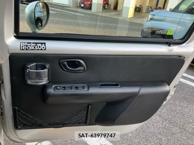 Suzuki TWIN 2004-01 8247003-4