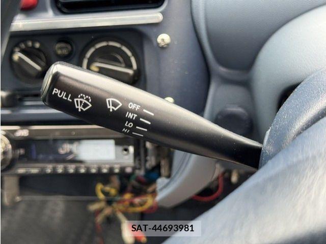 Suzuki TWIN 2004-08 8338289-9