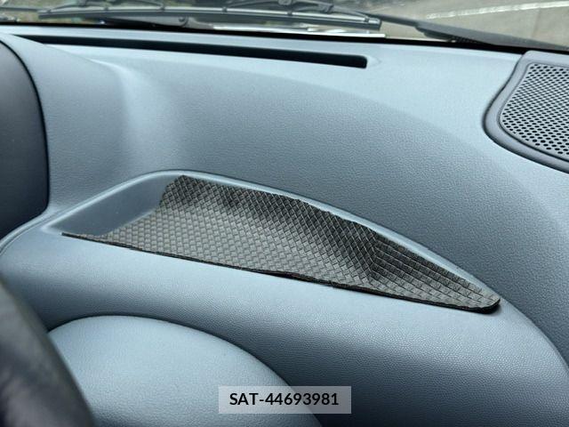 Suzuki TWIN 2004-08 8338289-12