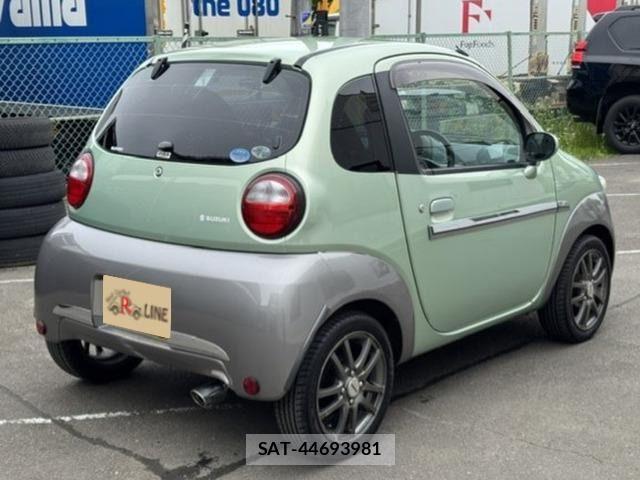 Suzuki TWIN 2004-08 8338289-1