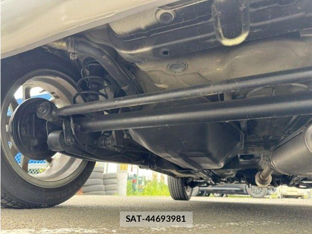 Suzuki TWIN 2004-08 8338289-4