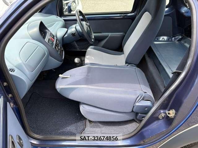 Suzuki TWIN 2004-11 8369508-13