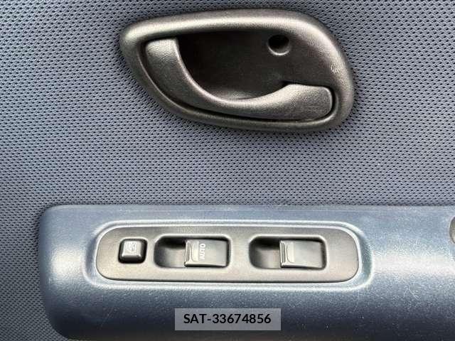 Suzuki TWIN 2004-11 8369508-24