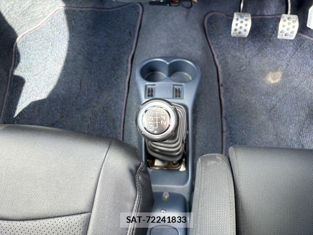 Suzuki TWIN 2003-02 8832219-20